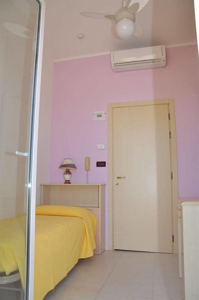 Hotel Teti Bellaria – Igea Marina Kültér fotó
